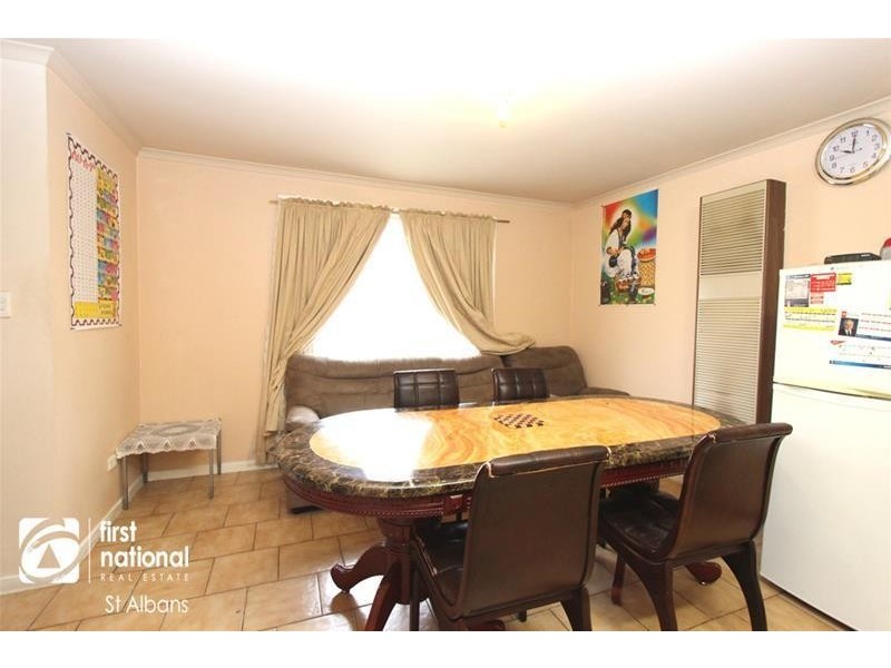 1/17 Stoke Street, Deer Park VIC 3023