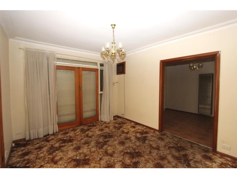 40  Thorndon Drive, St Albans VIC 3021