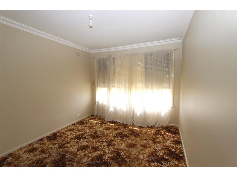 40  Thorndon Drive, St Albans VIC 3021