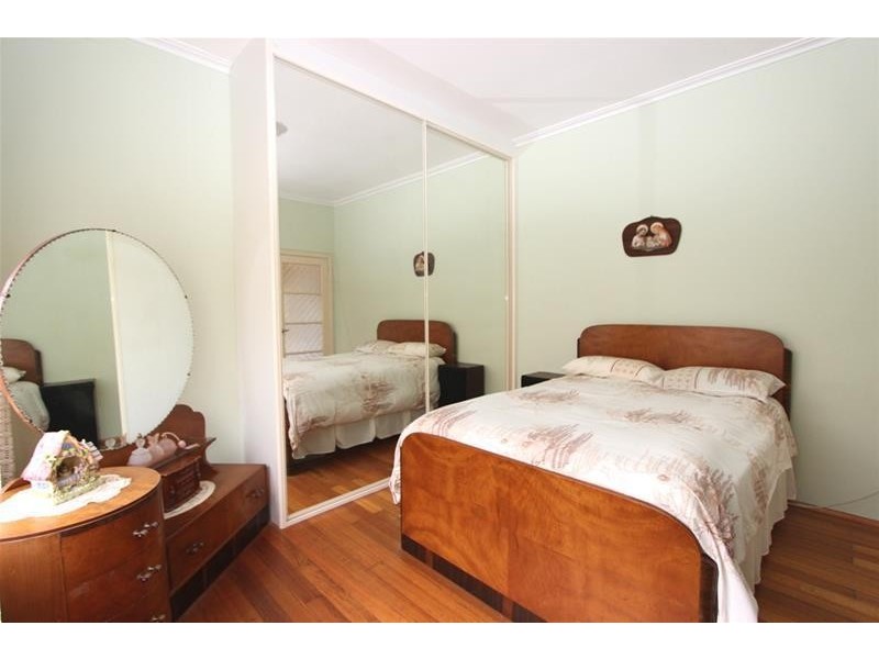 213 Main Road West, St Albans VIC 3021