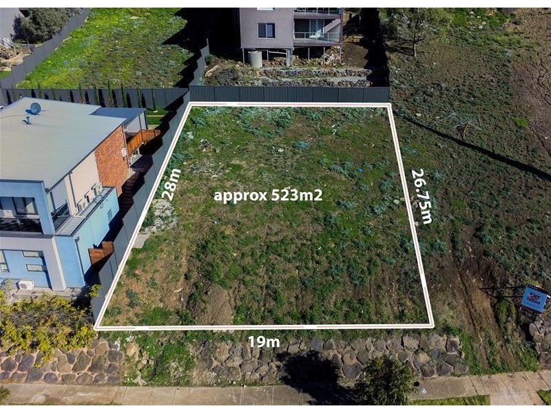 27 Halong Drive, Sunshine North VIC 3020