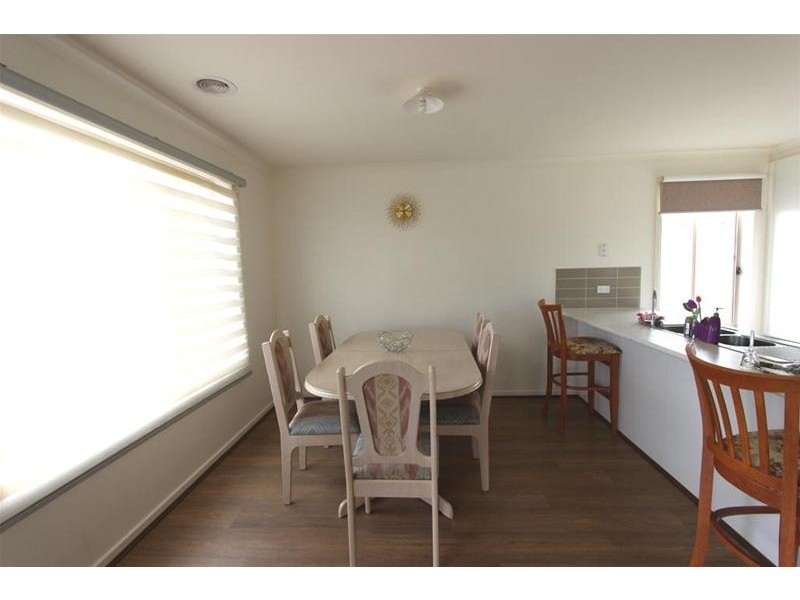 15 Fieldstone Way, Brookfield VIC 3338