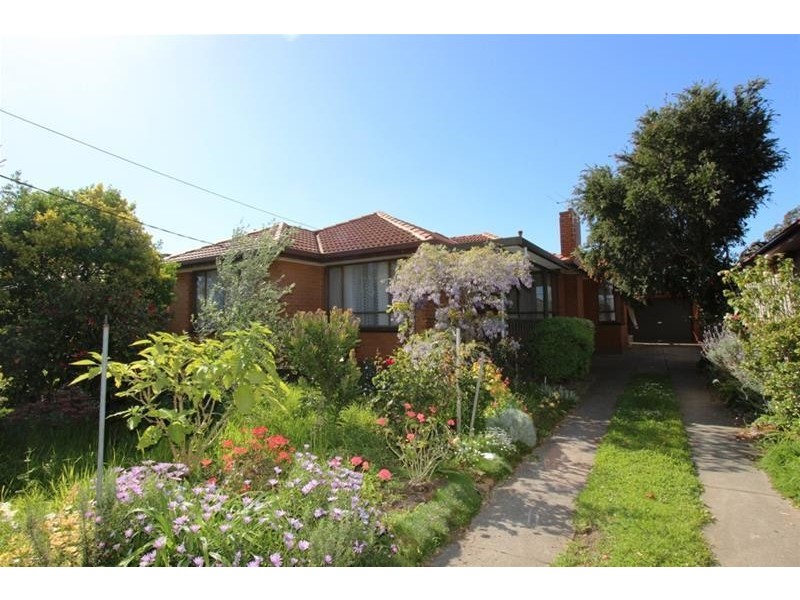 6 Occold Court, St Albans VIC 3021