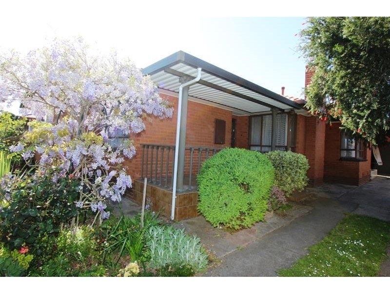 6 Occold Court, St Albans VIC 3021