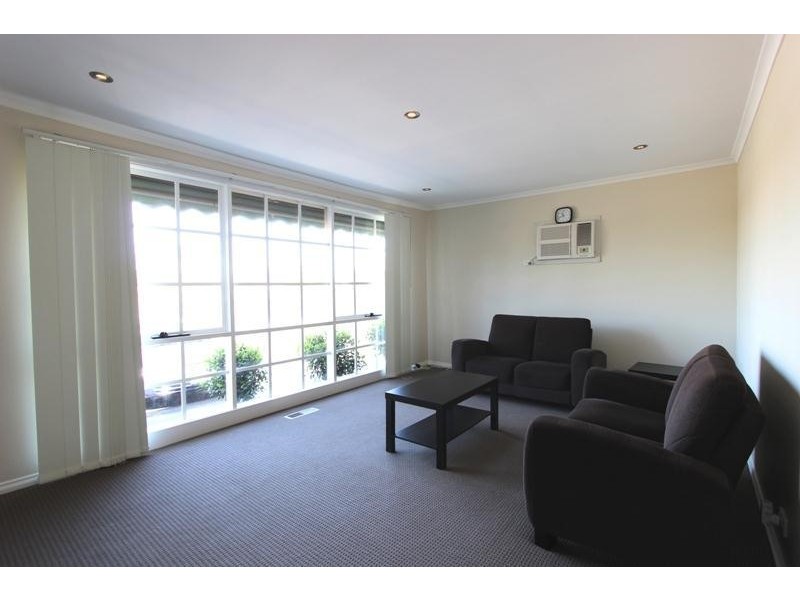 1/14  Glenrosa Court, St Albans VIC 3021