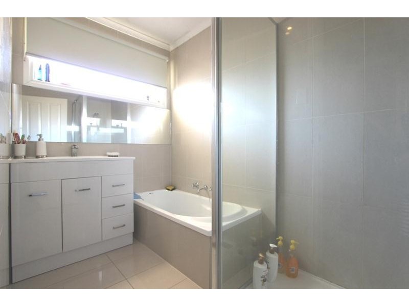 1/14  Glenrosa Court, St Albans VIC 3021