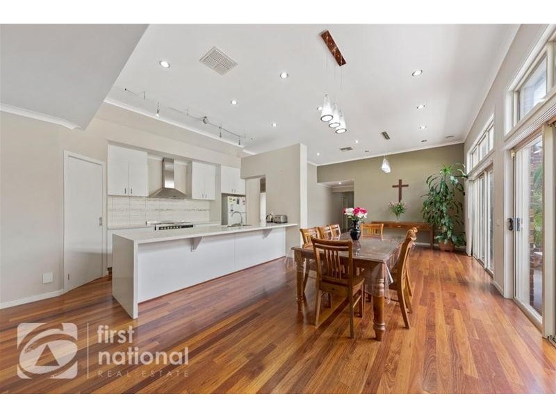 15 Magazine Avenue, Cairnlea VIC 3023