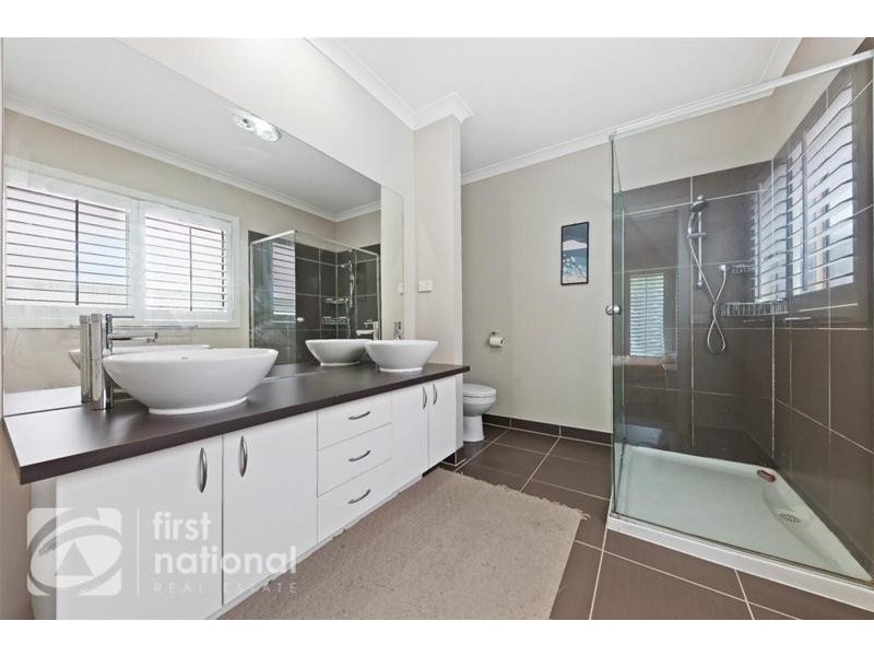 15 Magazine Avenue, Cairnlea VIC 3023