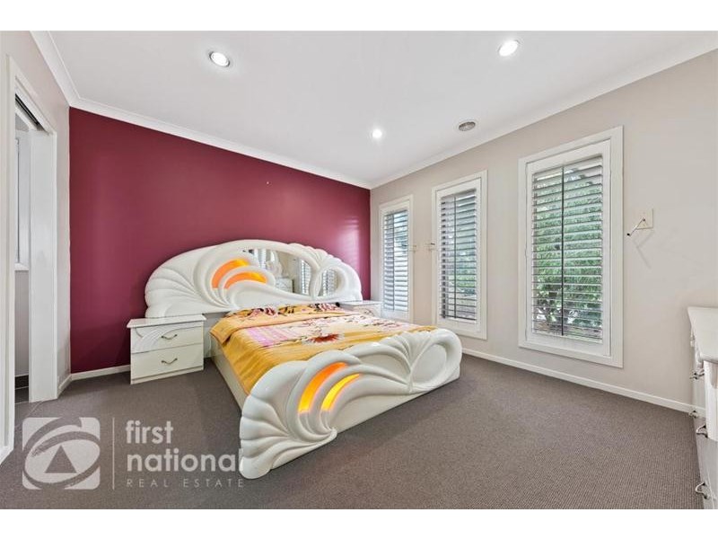 15 Magazine Avenue, Cairnlea VIC 3023