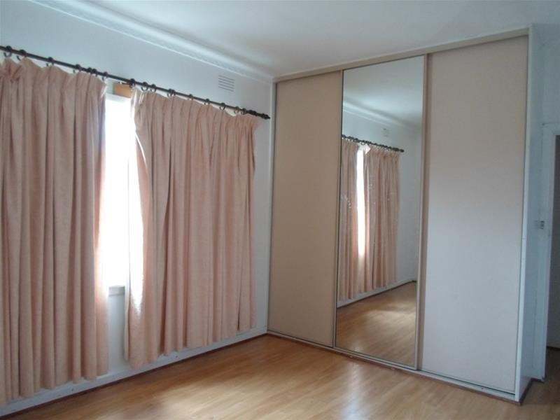 57 Lester Avenue, St Albans VIC 3021