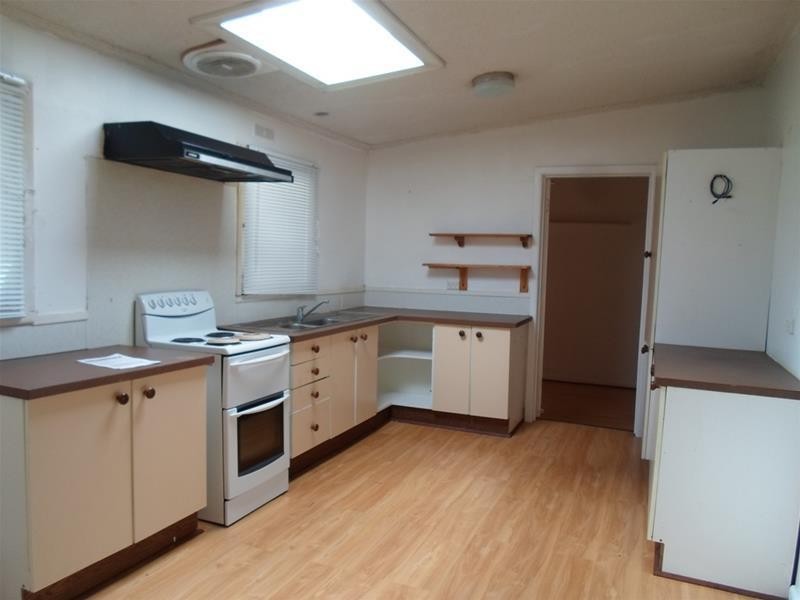 57 Lester Avenue, St Albans VIC 3021