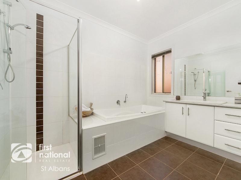 25 Edgerunner Circuit, St Albans VIC 3021