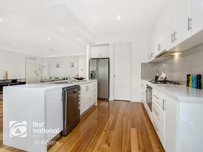 25 Edgerunner Circuit, St Albans VIC 3021