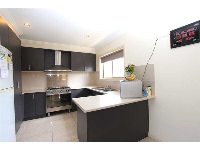 1/29 Cleveland Street, St Albans VIC 3021