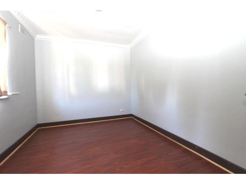 50  Station Avenue, St Albans VIC 3021