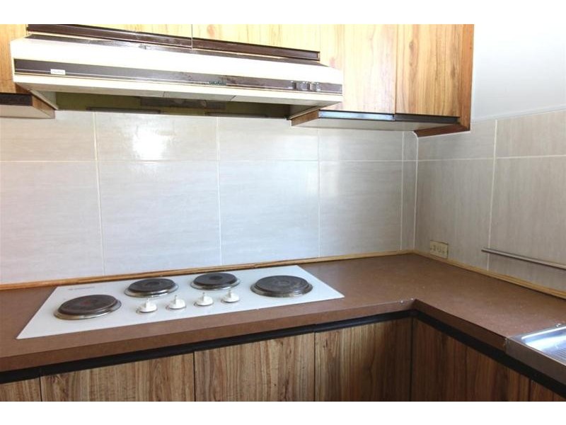 50  Station Avenue, St Albans VIC 3021