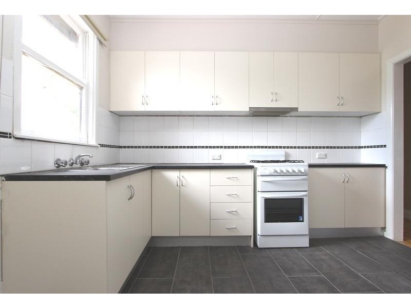 11 Slough Street, Deer Park VIC 3023