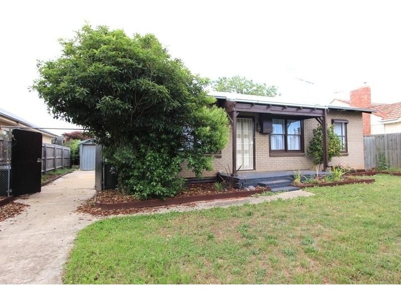 11 Slough Street, Deer Park VIC 3023
