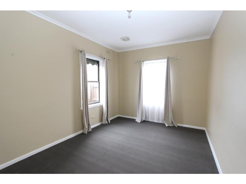 11 Slough Street, Deer Park VIC 3023