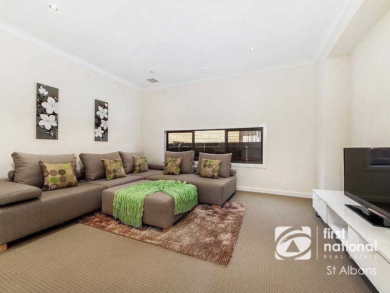 59 Avondale Avenue, St Albans VIC 3021