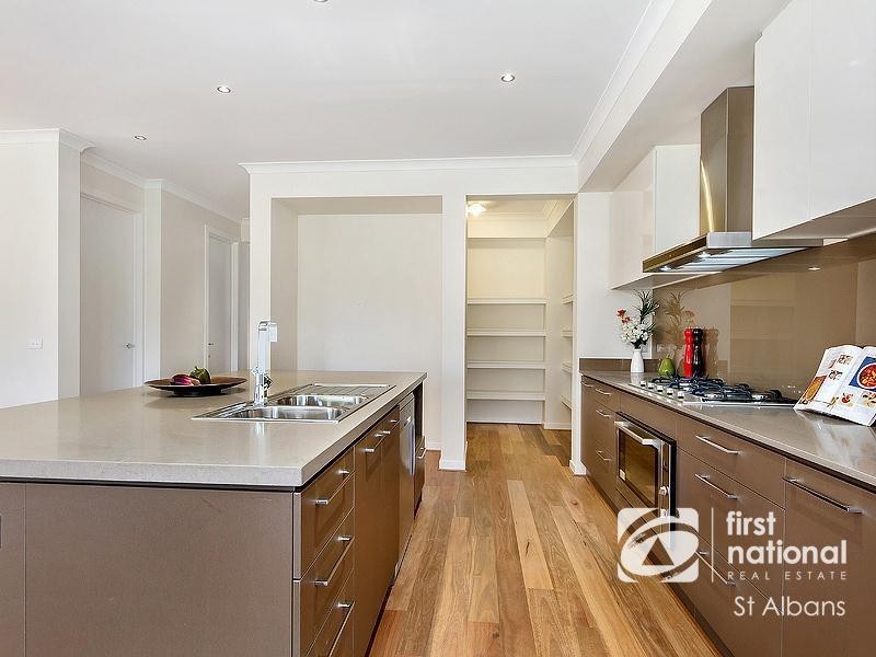 59 Avondale Avenue, St Albans VIC 3021