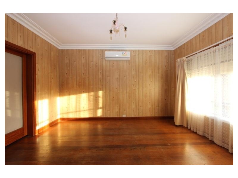 50 View Street, St Albans VIC 3021