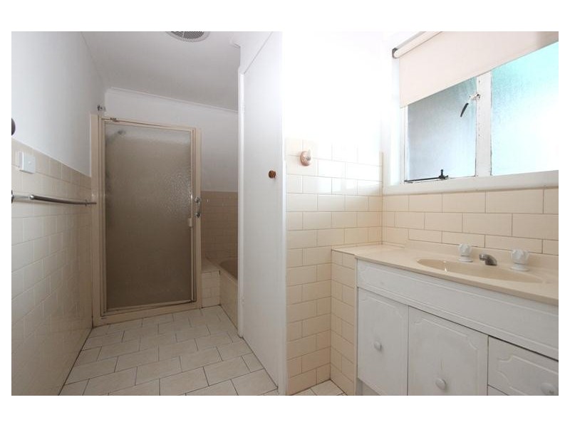 50 View Street, St Albans VIC 3021