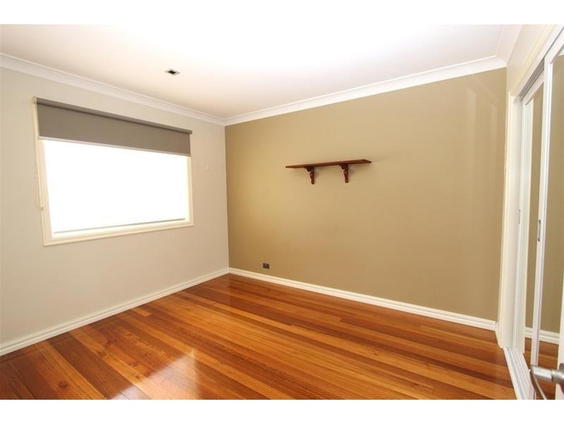 1 Baynton Avenue, Sunshine North VIC 3020