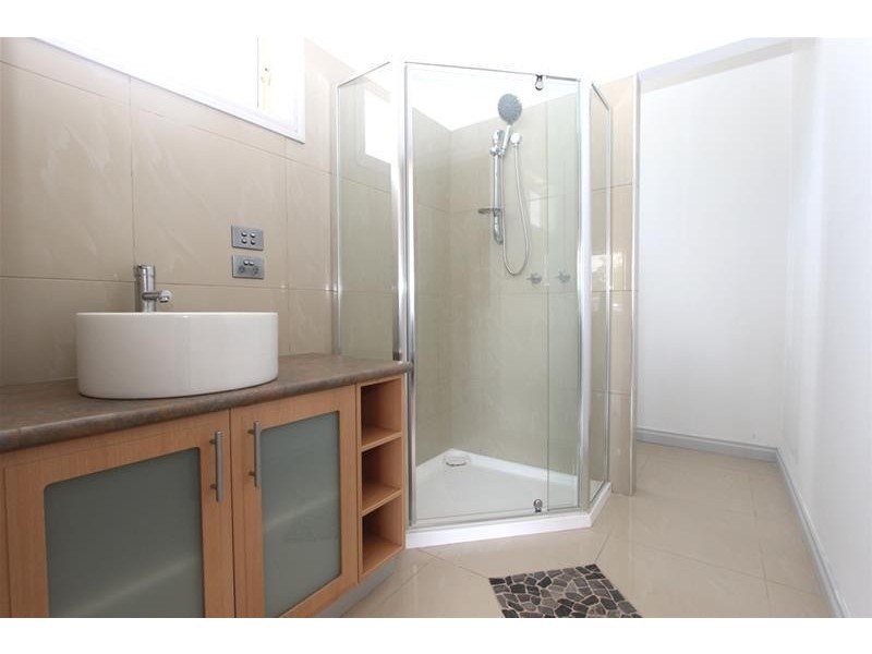 1 Baynton Avenue, Sunshine North VIC 3020