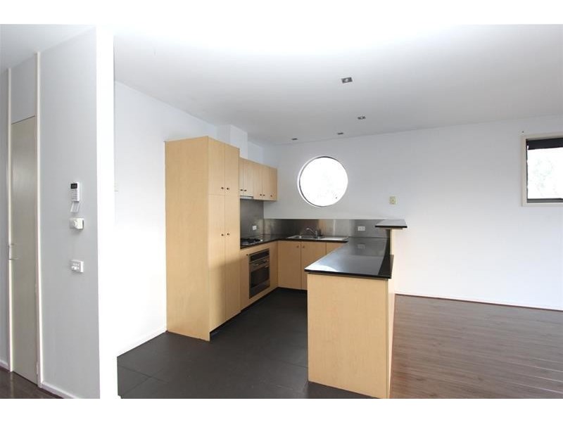 12 Levien Lane, Footscray VIC 3011