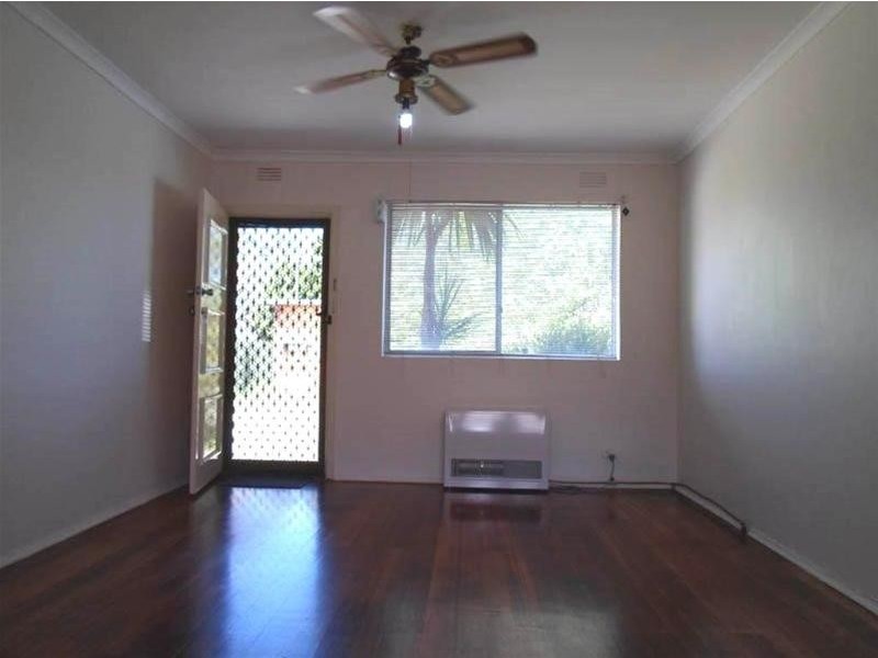 1/11 Yarmouth Aveune, St Albans VIC 3021