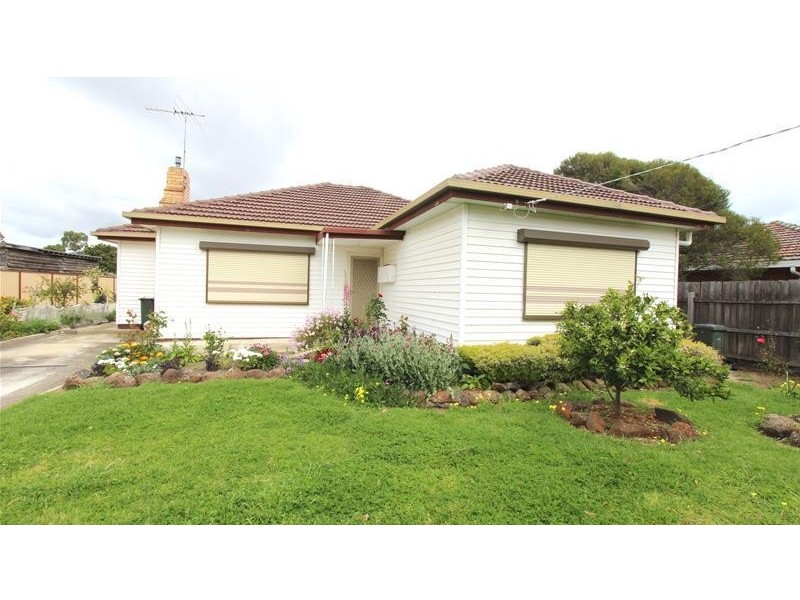 1/43  Adelaide Street, St Albans VIC 3021