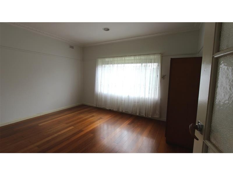 1/43  Adelaide Street, St Albans VIC 3021