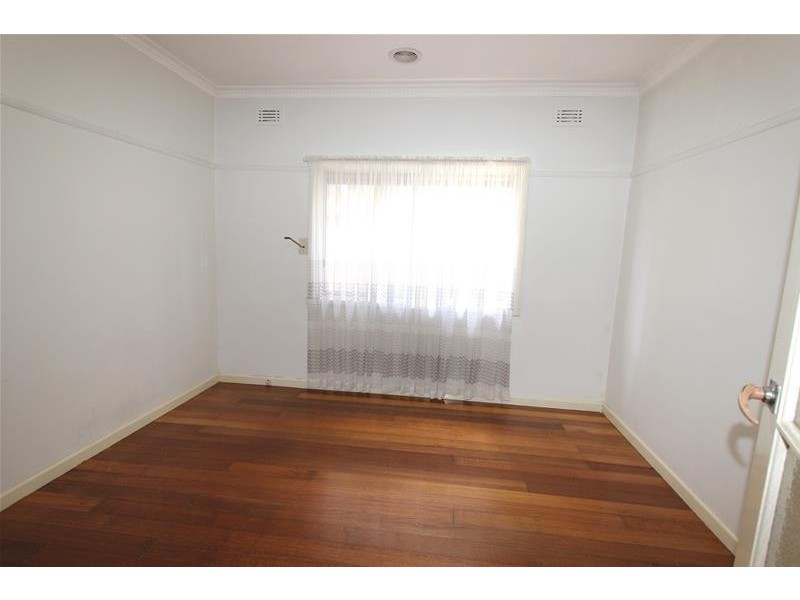 1/43  Adelaide Street, St Albans VIC 3021