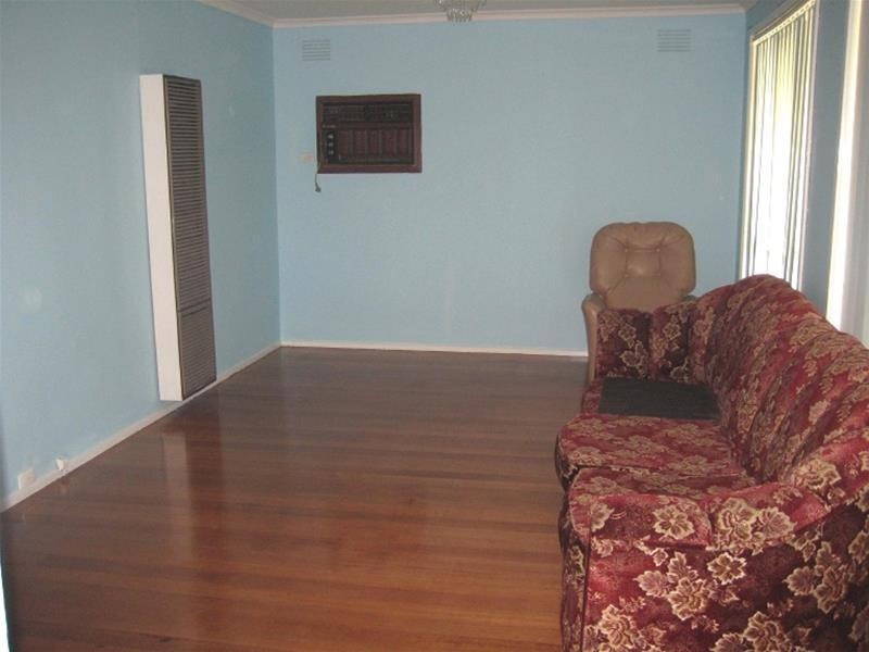 62 Braeswood Road, Kings Park VIC 3021