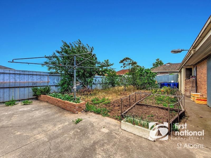 29 Watford Road, St Albans VIC 3021