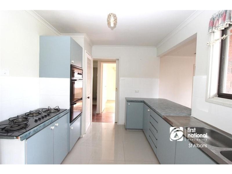 63 Lovell Drive, St Albans VIC 3021