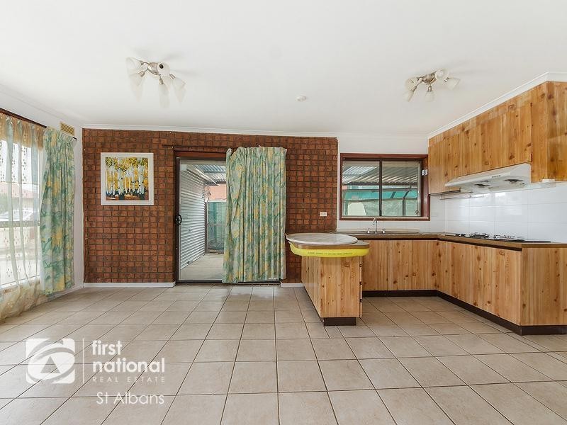 12 Rita Street, St Albans VIC 3021