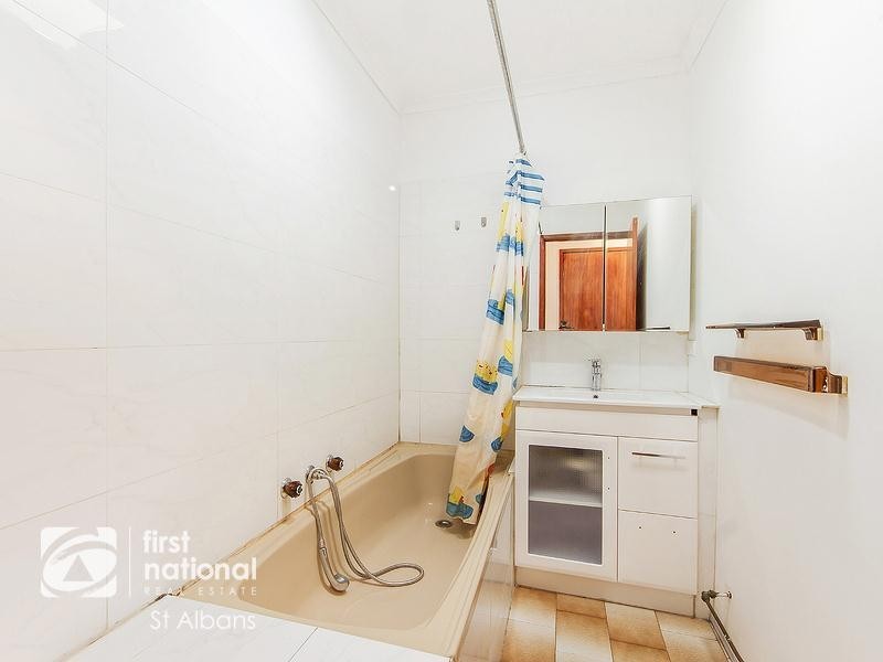 12 Rita Street, St Albans VIC 3021