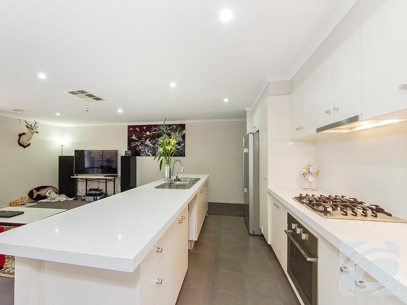 19 Scotney Crescent, Derrimut VIC 3030