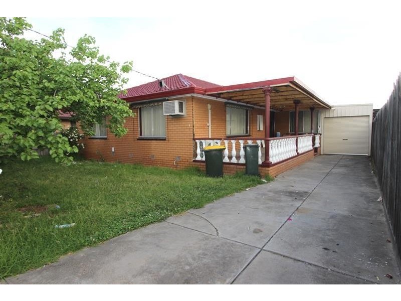 13 Neale Road, Deer Park VIC 3023