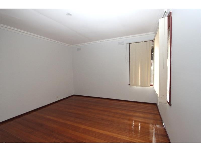 13 Neale Road, Deer Park VIC 3023