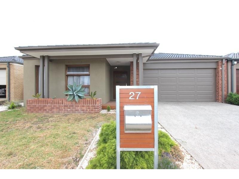 27 Stoneyfell Road, Point Cook VIC 3030