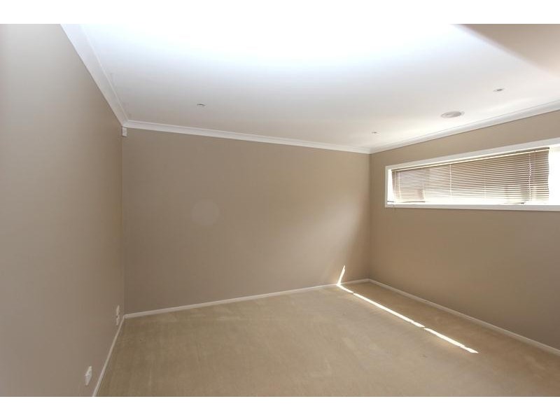 27 Stoneyfell Road, Point Cook VIC 3030