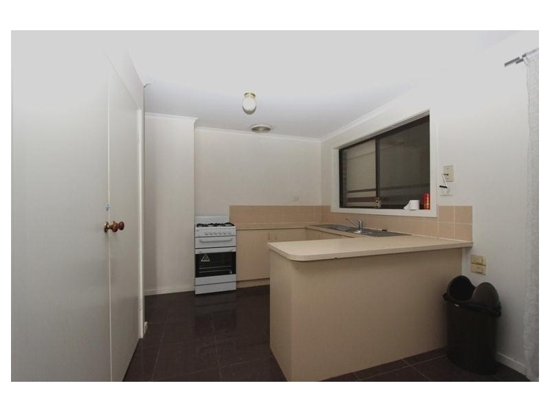 21 Campbell Avenue, Deer Park VIC 3023