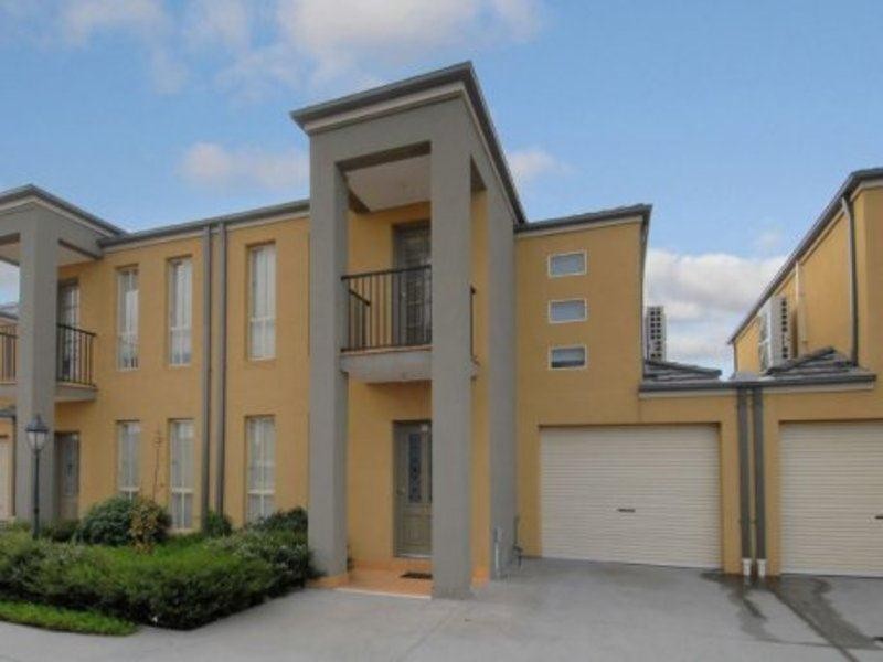 2/8 Lorraine Court, Hillside VIC 3037