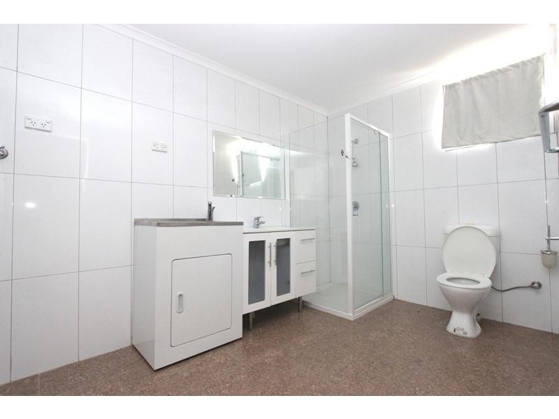 4 Woods Street, St Albans VIC 3021