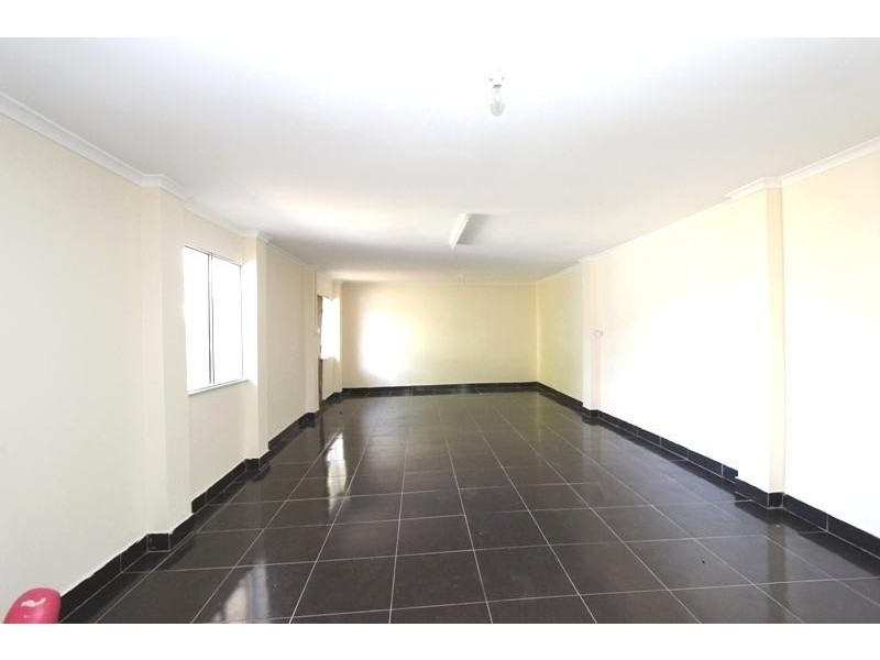 4 Woods Street, St Albans VIC 3021