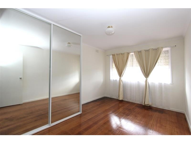 14 Stevens Road, St Albans VIC 3021