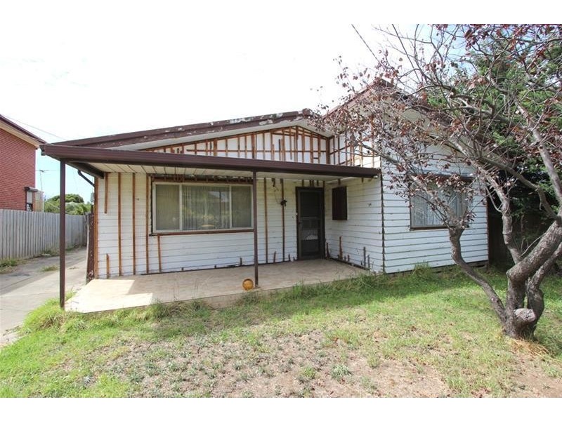 2 Leonard Avenue, St Albans VIC 3021